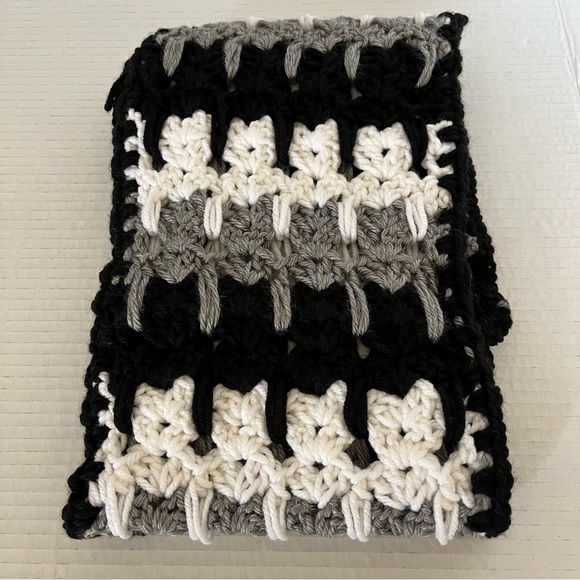 Women’s Hand Knit Black Gray White Rectangular Winter Scarf - Picture 7 of 7